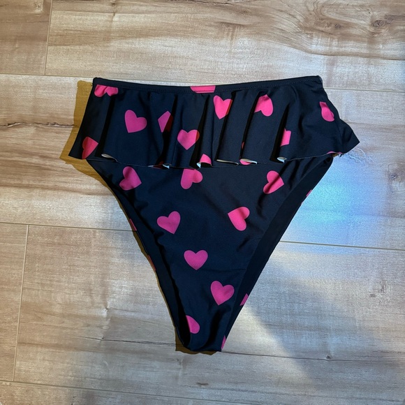 NEW Beach Riot Daisy Bottom Tough Love - Picture 3 of 4